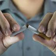 Illustration for article titled This is how Jeffreys husband and son quit smoking in just a week!